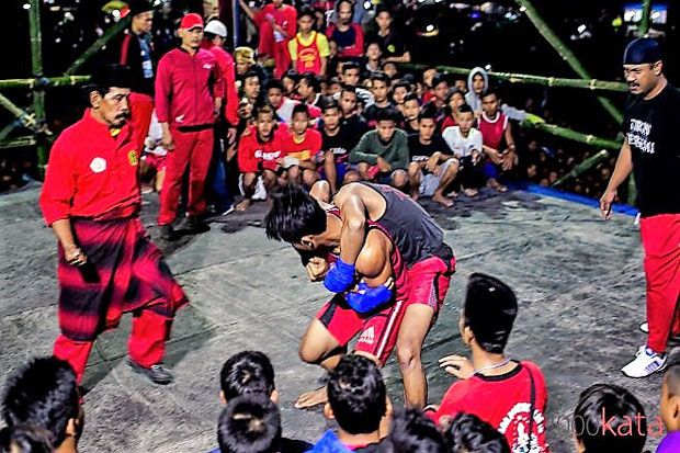 Pencak Dor, Pertarungan...