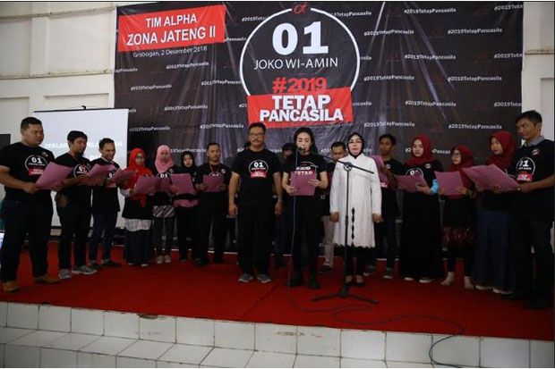 Rieke: Jokowi Teken...
