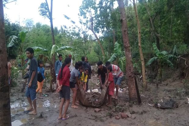 Tiga Rumah Warga Timor...