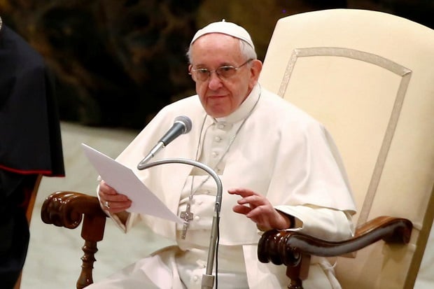 Paus Fransiskus Khawatir...