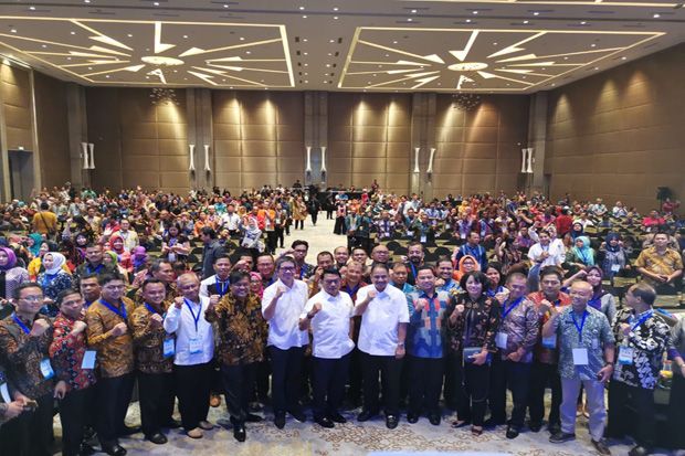 Tantangan Indonesia...