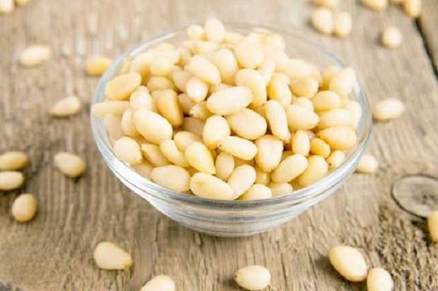 7 Manfaat Kacang Pinus...