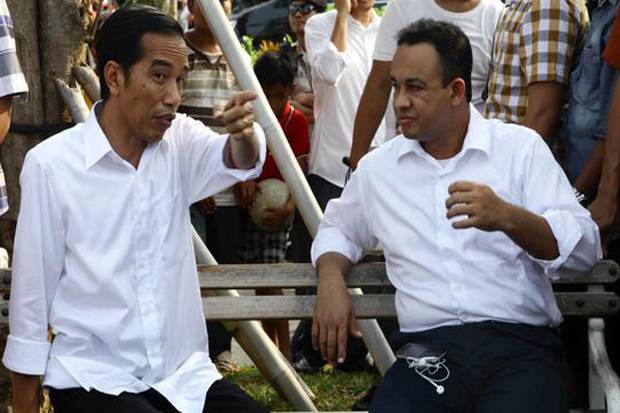 Anies Duduk Satu Mobil...