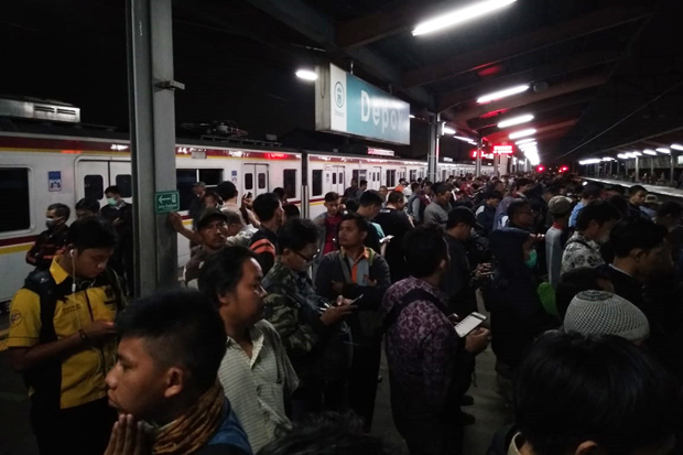 KA Keluar Asap Tertangani,...