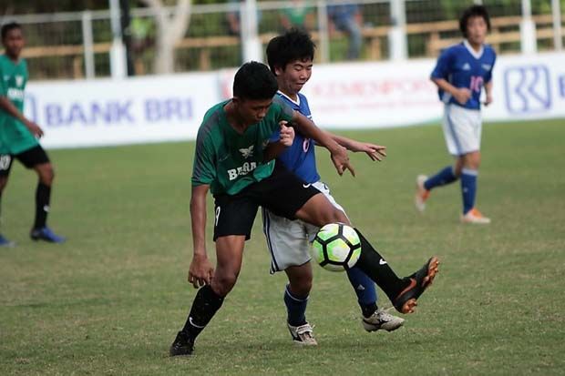 Gulung Wakil Jepang,...