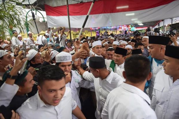 Hadiri Haul Habib Kwitang,...