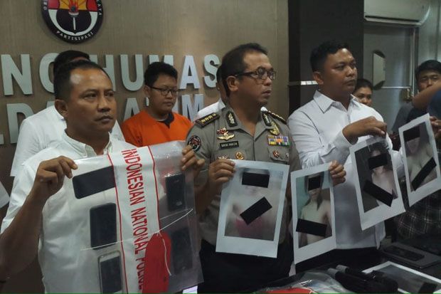6 Mantan Pacar Disuruh...