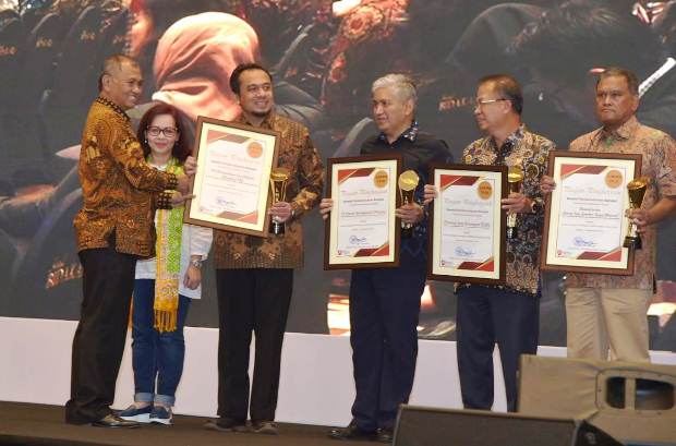 Tiga BUMN Raih Penghargaan...