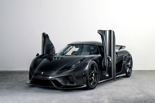 Bebas Guyuran Cat, Koenigsegg...