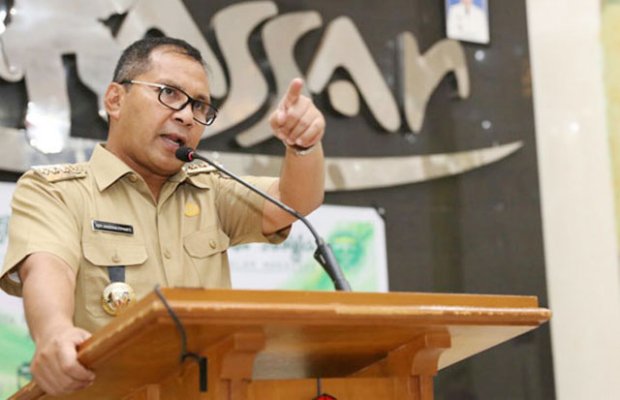 Wali Kota Makassar Danny...