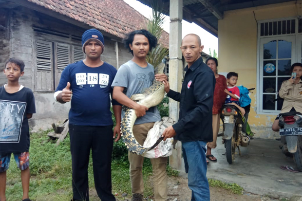 Warga Pangkalpinang...
