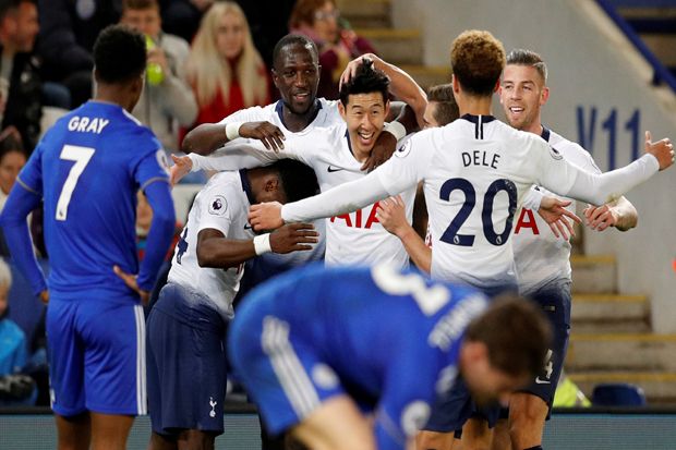 Spurs Dongkel Posisi...