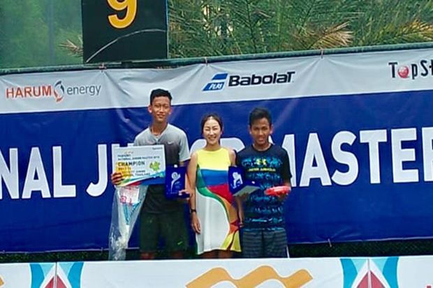 Dua Atlet Tenis PPLPD...