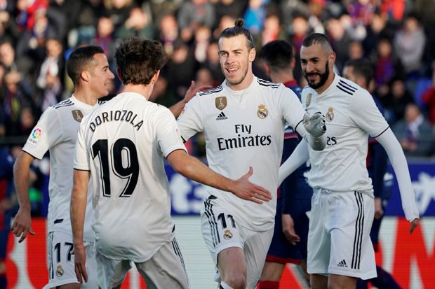Menang Tipis Lawan Huesca,...