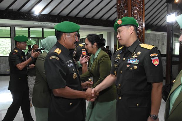 Gantikan Menantu Luhut,...