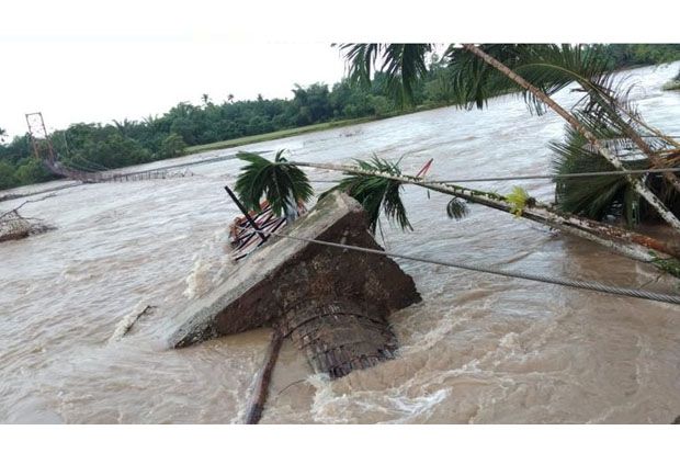 Jembatan di Meulaboh...