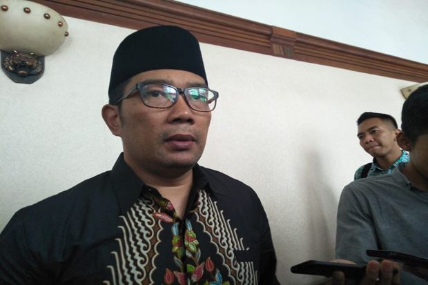 Emil Minta Warga Cianjur...