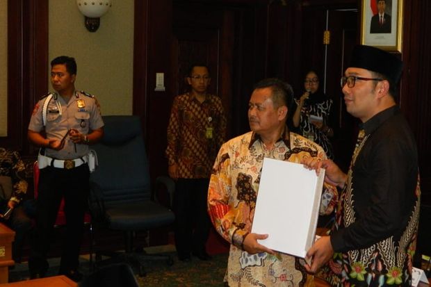Supendi Resmi Gantikan...