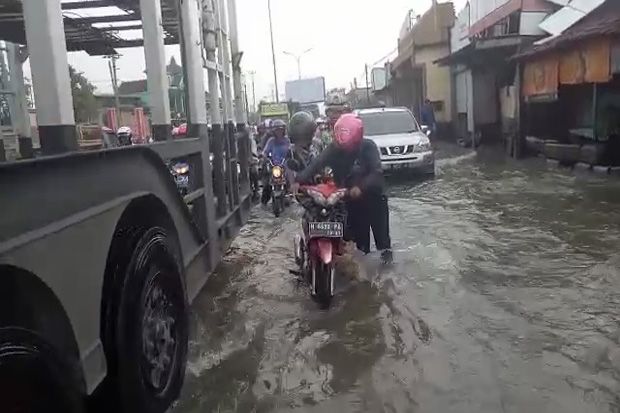 Pengendara Diminta Persiapkan...