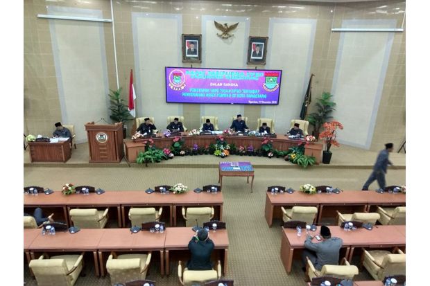 Pemkab Tangerang Serahkan...