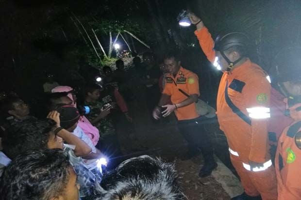 Masuk Hutan Lingga,...