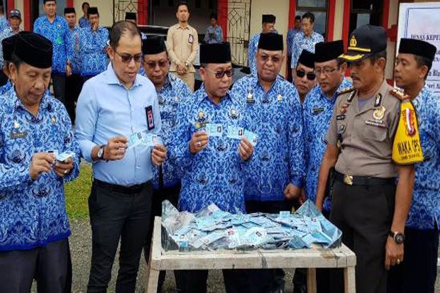 Pemkab Pasangkayu Musnahkan...