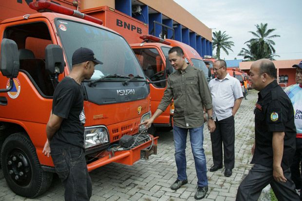 Wagub Sumut Serahkan...