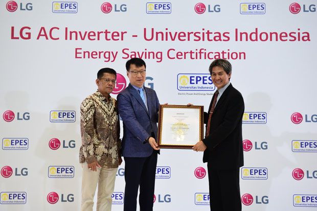 Dua AC LG Inverter Ini...