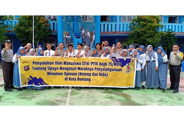 Mahasiswa PTIK Cari...