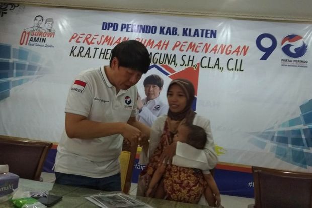 Caleg Perindo Beri Pendampingi...