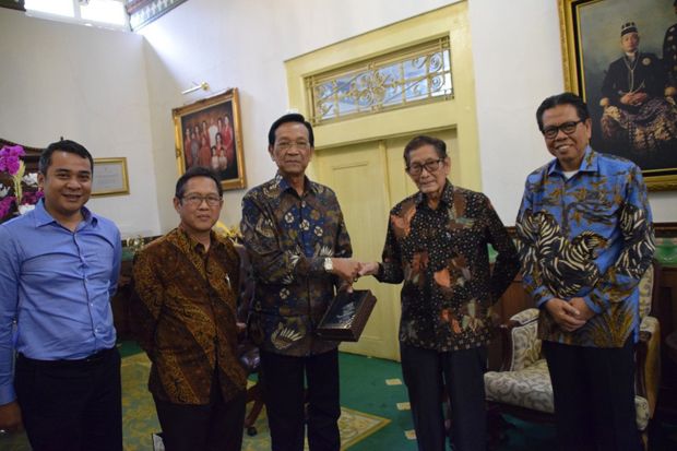 Temui Sri Sultan HB...