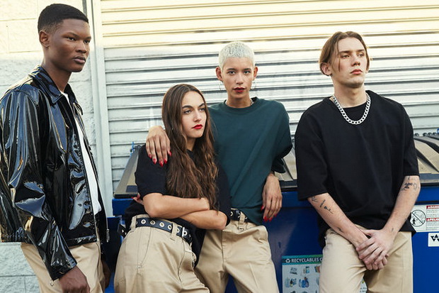 Gandeng Eytys, H&M Luncurkan...