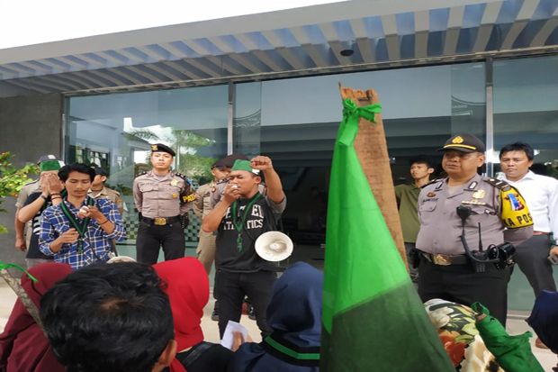 HMI Ciamis Gelar Aksi...