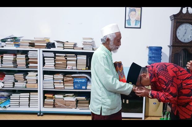 Temui Ulama Karismatik...