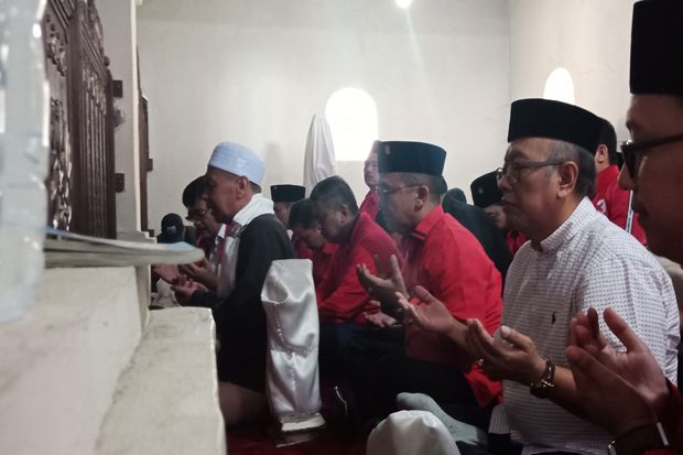Ziarah ke Makam Sultan...