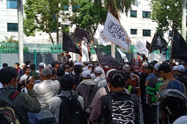 Muslim Uighur Ditindas,...