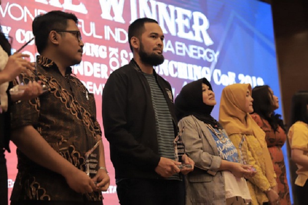 Teuku Wisnu Raih Penghargaan...