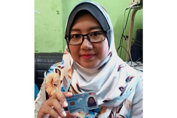 Nama Wanita Ini Cuma...
