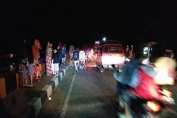 Air Laut Naik ke Pemukiman,...