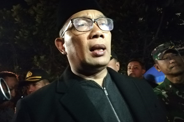 Gubernur Emil Ajak Umat...