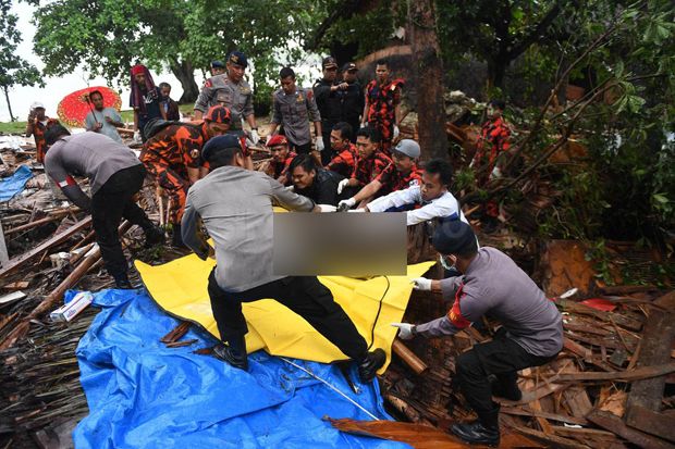 BNPB: Tsunami Selat...