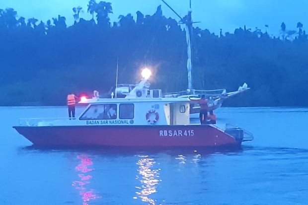 Bawa 21 Penumpang Speedboat...