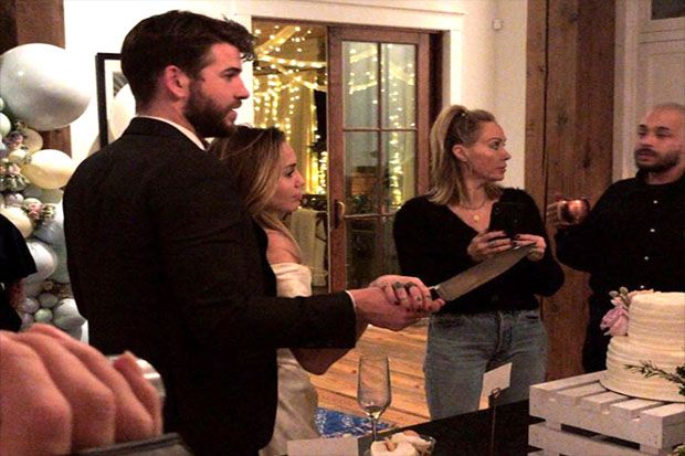 Benarkah Liam Hemsworth...