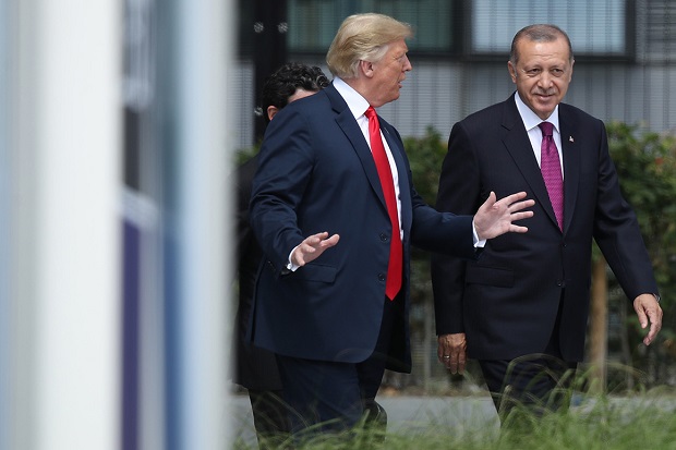 Trump Terima Undangan...