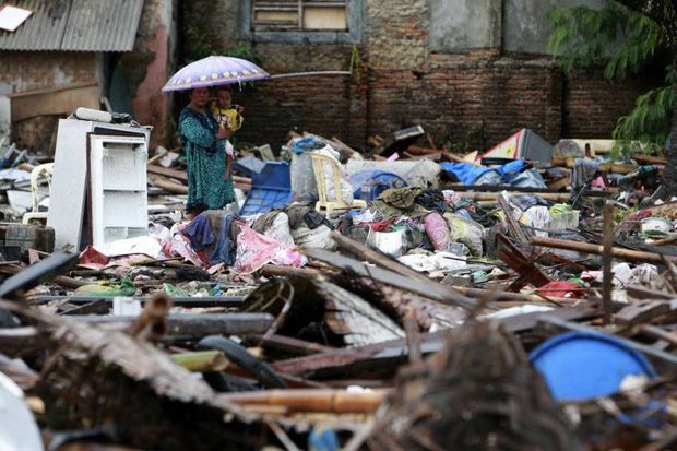 Tsunami Selat Sunda...