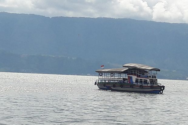 Pengusaha Kapal di Danau...