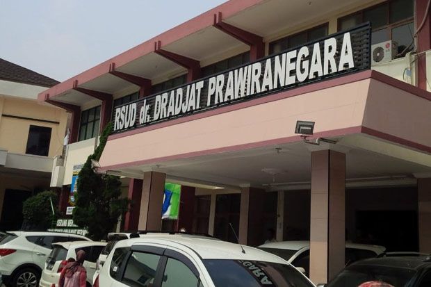 Pengobatan Korban Tsunami...