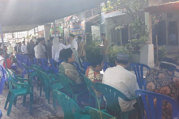 KH Munawwir Abdul Fatah...