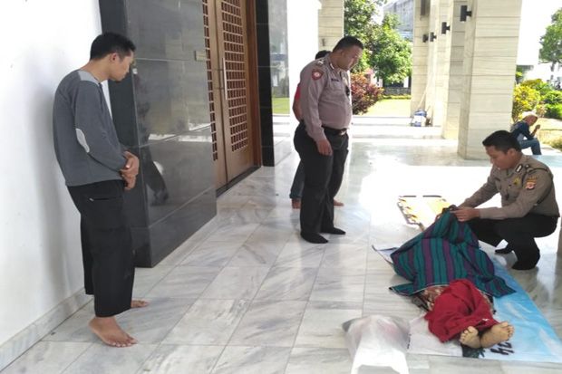 Pemulung Ditemukan Meninggal...
