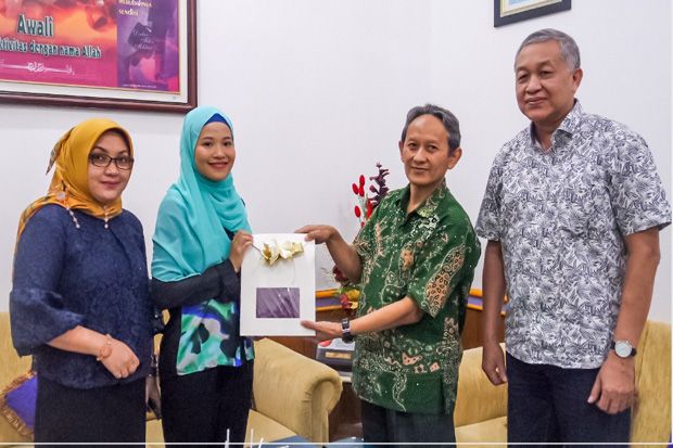 Pertukaran Pelajar Universitas...